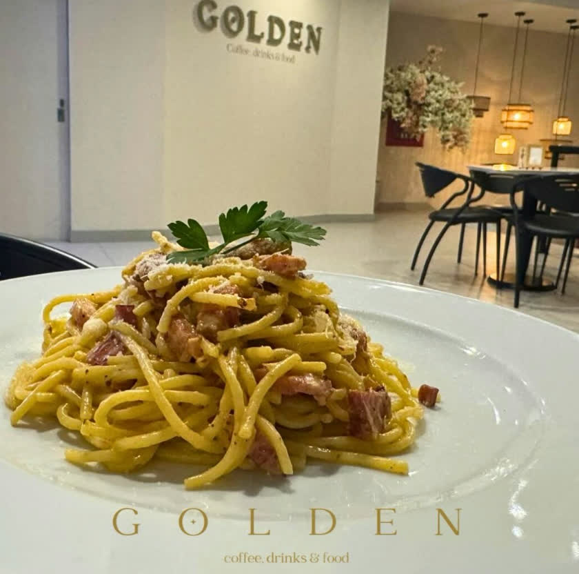 Massa à carbonara
