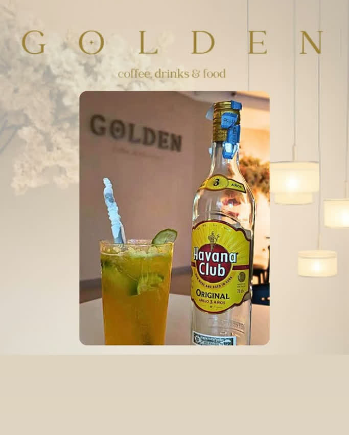 Cocktail servido ao balcão